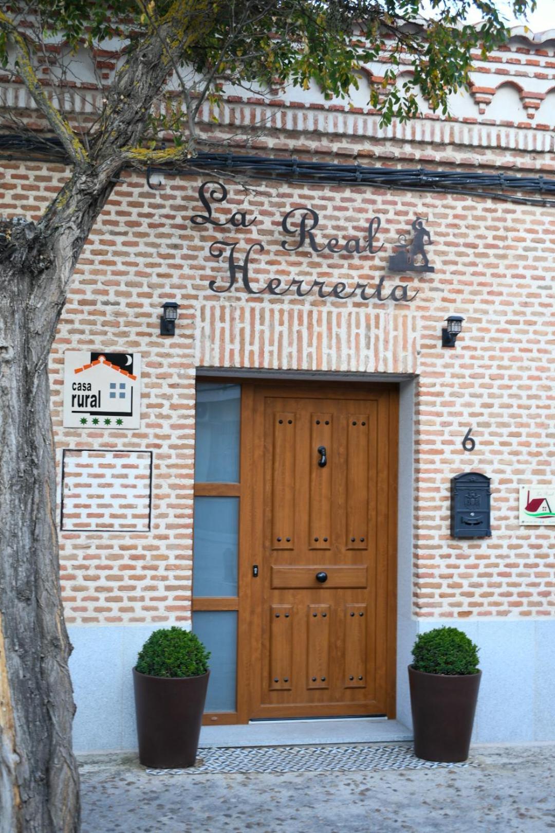 Casa Rural La Real Herreria 마드리갈 데 라스 알타스 토레스 외부 사진